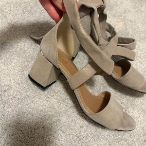 Lewit Taupe Suede Tie-Ankle Block Heels size 38